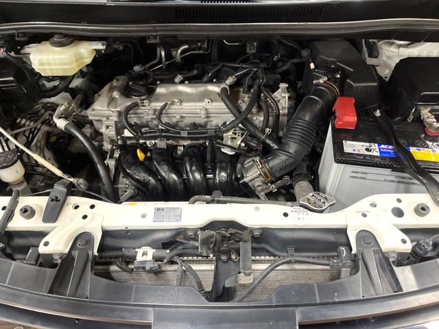 TOYOTA NOAH 2017 Image 31