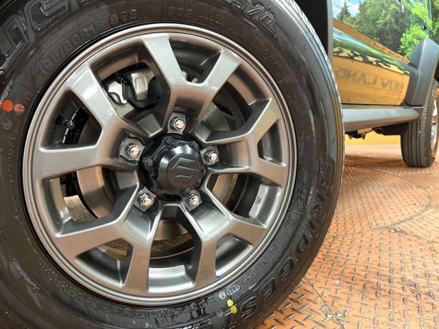 SUZUKI JIMNY NOMADE 2025 Image 31