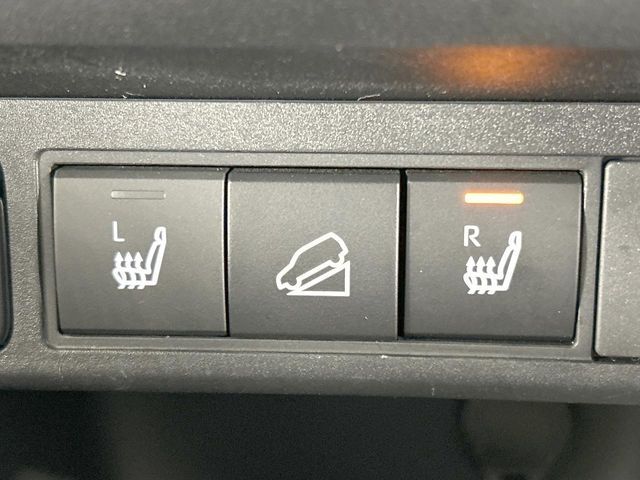 TOYOTA YARIS CROSS HYBRID 2025 Image 31