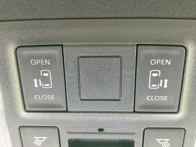 TOYOTA VOXY 4WD 2025 Image 31