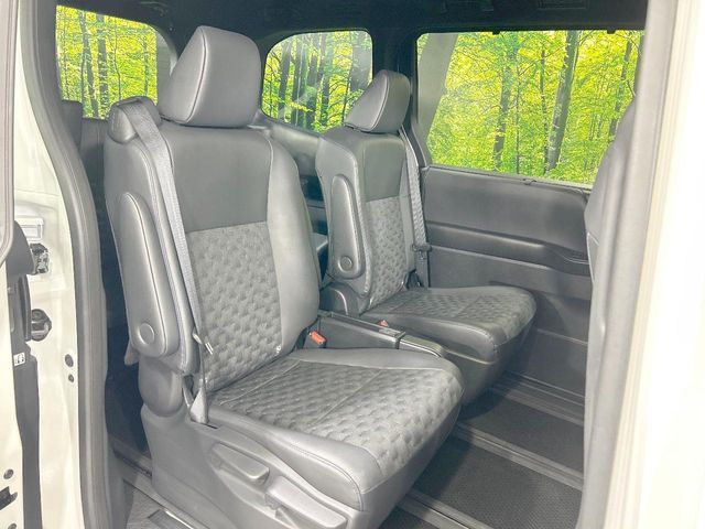 TOYOTA VOXY 4WD 2025 Image 31