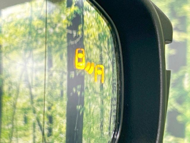 TOYOTA PRIUS 4WD 2023 Image 31