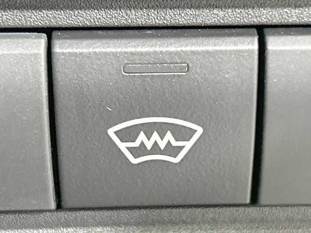 TOYOTA YARIS CROSS HYBRID 2025 Image 31