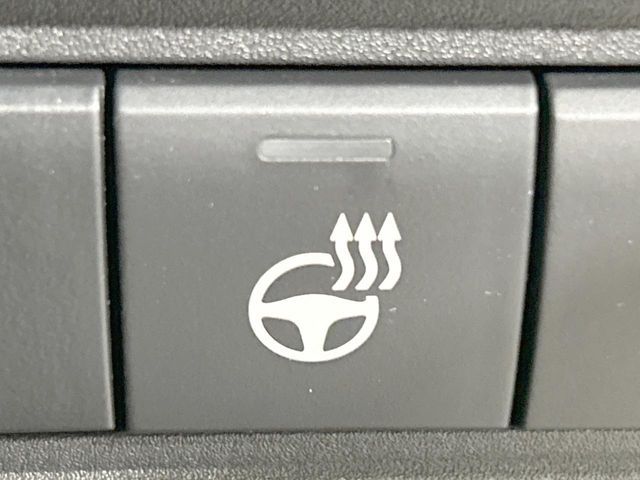 TOYOTA YARIS CROSS HYBRID 2025 Image 31