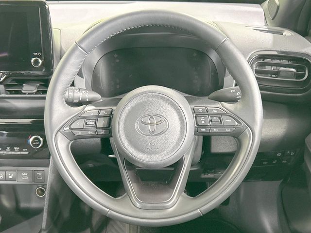 TOYOTA YARIS CROSS HYBRID 2025 Image 31