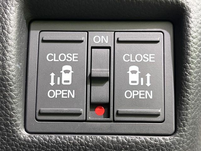 HONDA N BOX CUSTOM 2017 Image 31