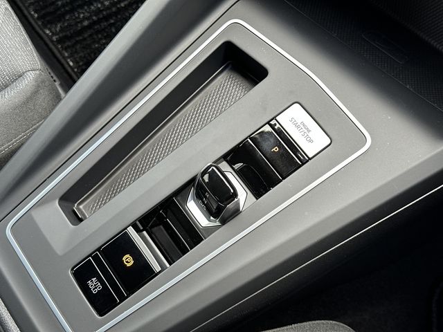 VOLKSWAGEN GOLF 2024 Image 31