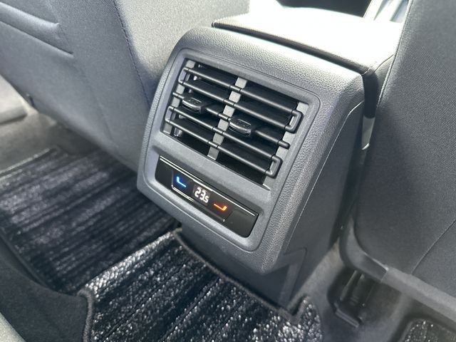 VOLKSWAGEN GOLF 2024 Image 31