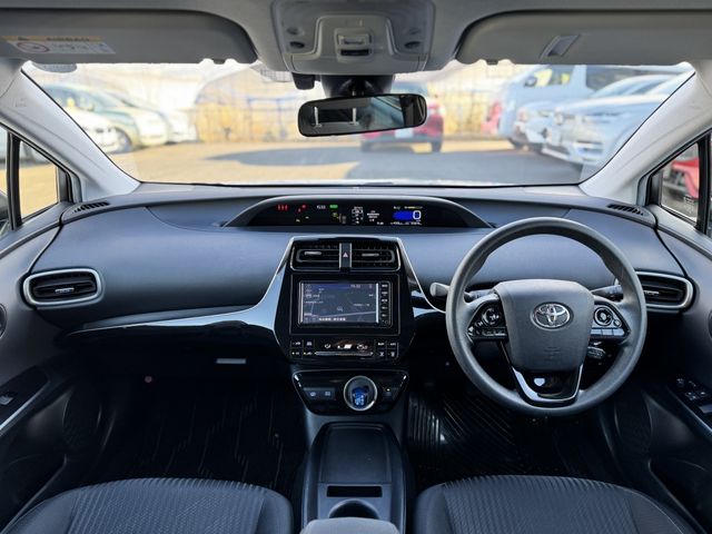 TOYOTA PRIUS PHV 2020 Image 31