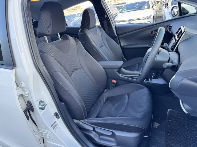 TOYOTA PRIUS PHV 2020 Image 31