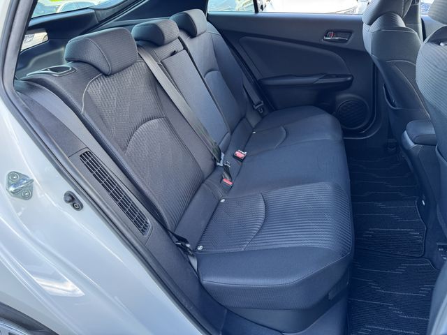 TOYOTA PRIUS PHV 2020 Image 31