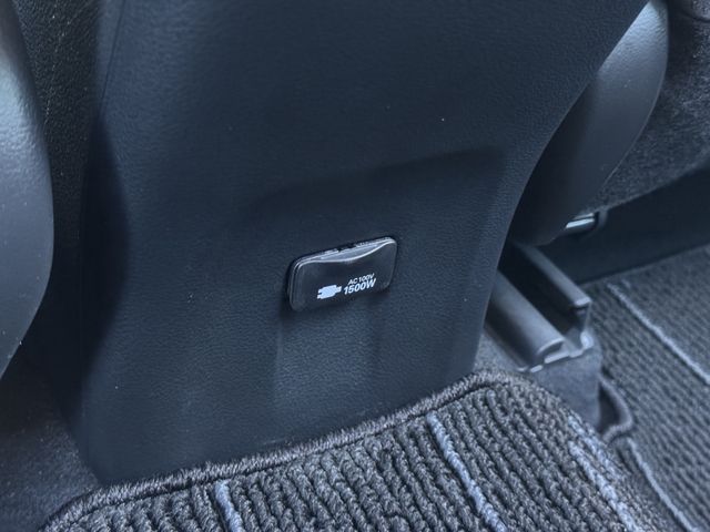 TOYOTA PRIUS PHV 2020 Image 31