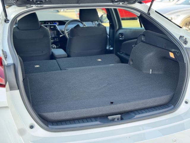 TOYOTA PRIUS PHV 2020 Image 31