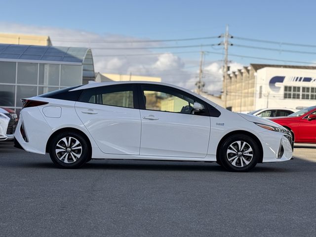 TOYOTA PRIUS PHV 2020 Image 31