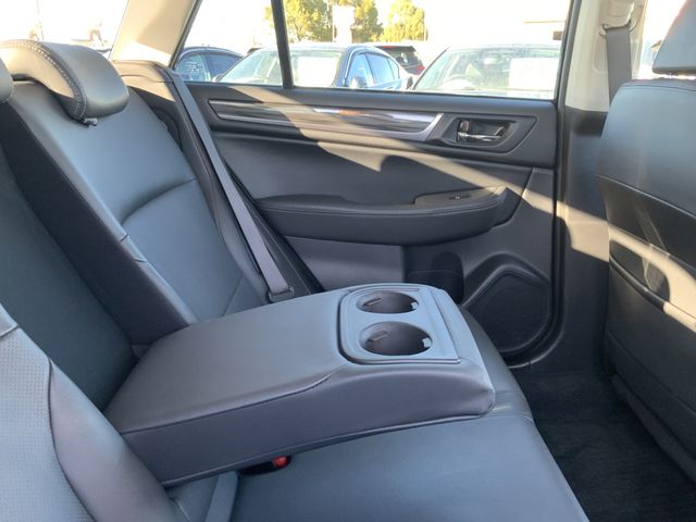 SUBARU EXIGA CROSSOVER 7 2016 Image 31