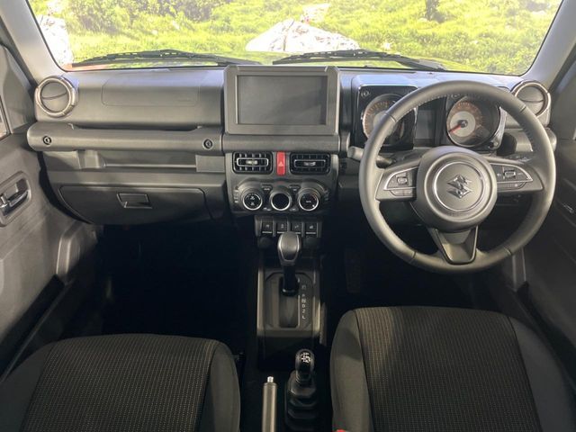 SUZUKI JIMNY NOMADE 2025 Image 31