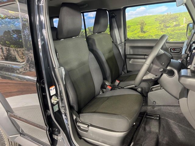 SUZUKI JIMNY NOMADE 2025 Image 31