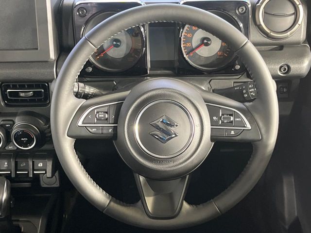 SUZUKI JIMNY NOMADE 2025 Image 31