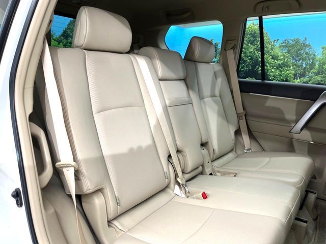 TOYOTA LANDCRUISER PRADO 2023 Image 31