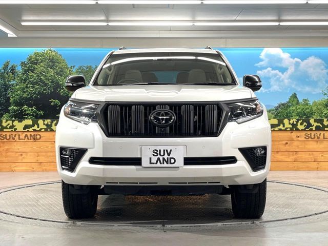 TOYOTA LANDCRUISER PRADO 2023 Image 31