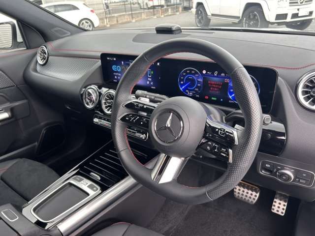 MERCEDES BENZ EQA 2024 Image 31