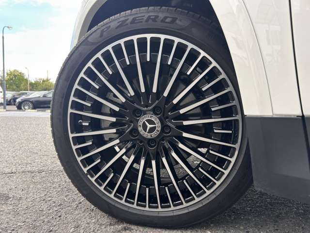 MERCEDES BENZ EQA 2024 Image 31