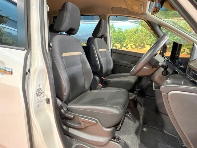 NISSAN SERENA  WG 2023 Image 31