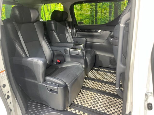 TOYOTA ALPHARD 2019 Image 31
