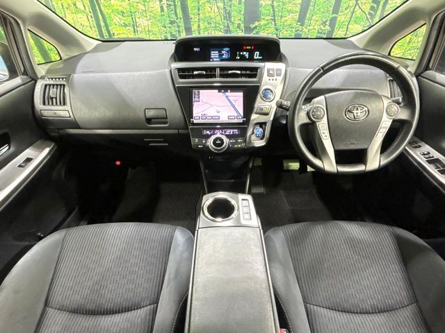 TOYOTA PRIUS ALPHA 2015 Image 31