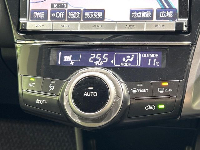 TOYOTA PRIUS ALPHA 2015 Image 31