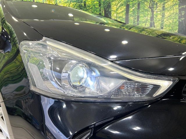 TOYOTA PRIUS ALPHA 2015 Image 31