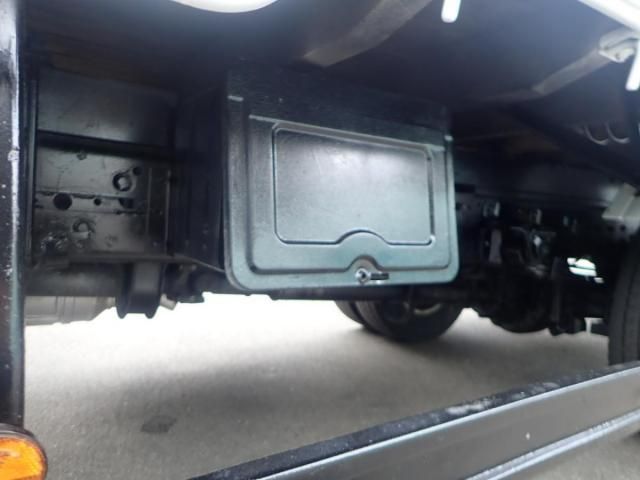 HINO DUTRO 2011 Image 31