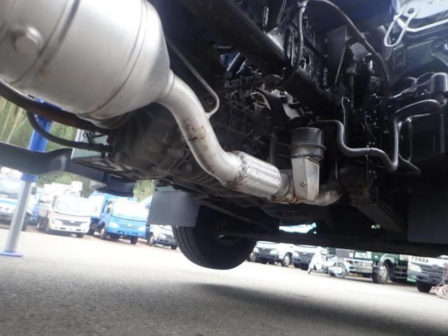 HINO DUTRO 2011 Image 31