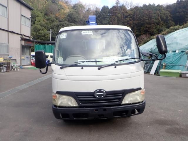 HINO DUTRO 2011 Image 31
