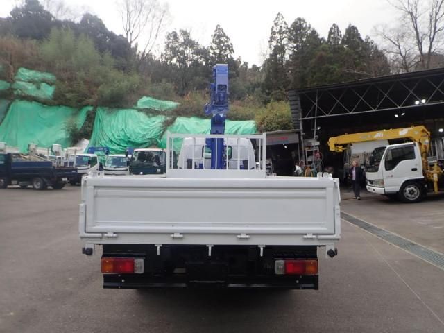 HINO DUTRO 2011 Image 31