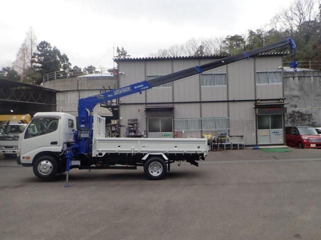 HINO DUTRO 2011 Image 31