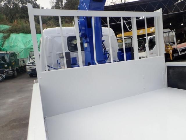 HINO DUTRO 2011 Image 31