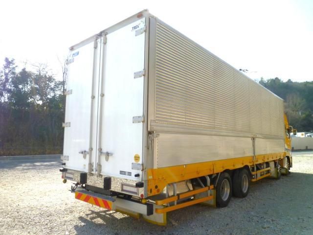 NISSAN DIESEL QUON 2018 Image 31