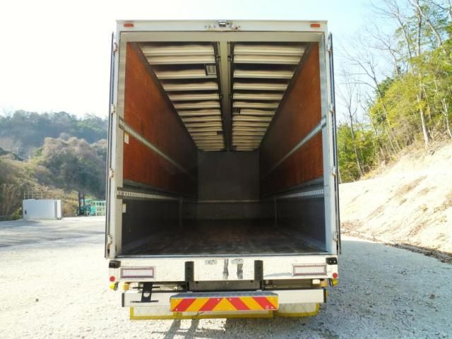 NISSAN DIESEL QUON 2018 Image 31