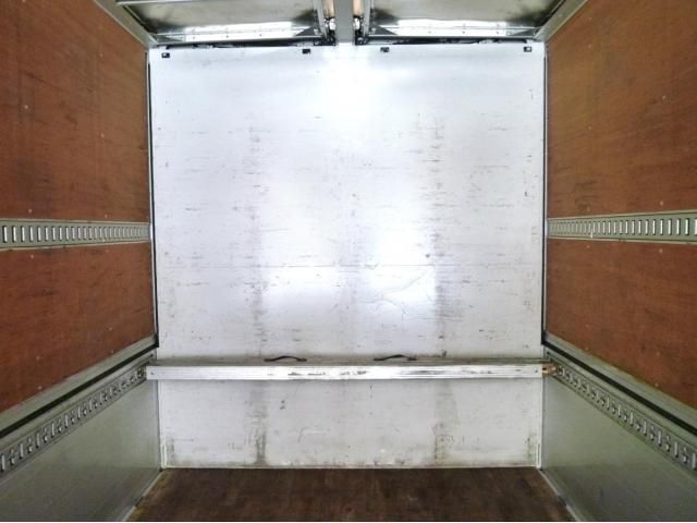 NISSAN DIESEL QUON 2018 Image 31