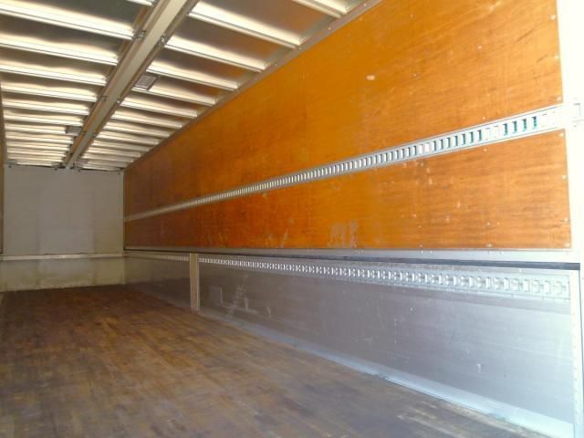 NISSAN DIESEL QUON 2018 Image 31