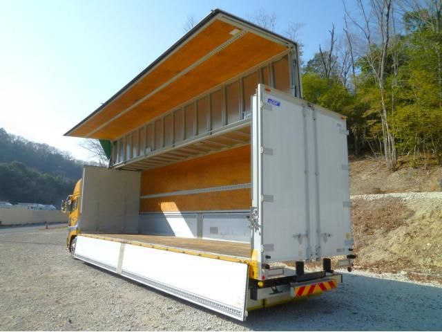 NISSAN DIESEL QUON 2018 Image 31