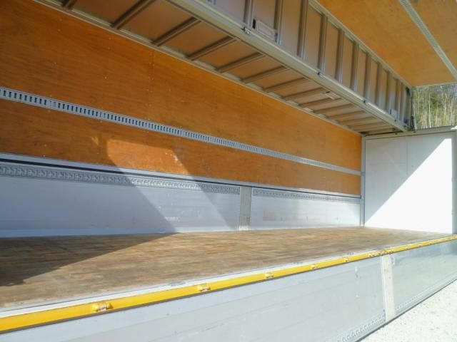 NISSAN DIESEL QUON 2018 Image 31