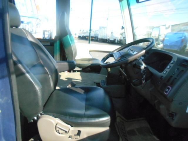 MITSUBISHI ROSA 2015 Image 31