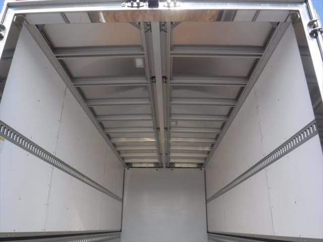 MITSUBISHI FUSOU FIGHTER 2023 Image 31