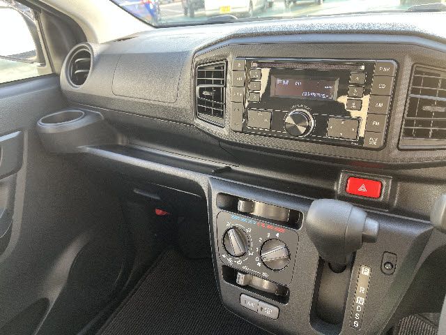 TOYOTA PIXIS EPOCH 2023 Image 31