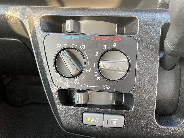 TOYOTA PIXIS EPOCH 2023 Image 31