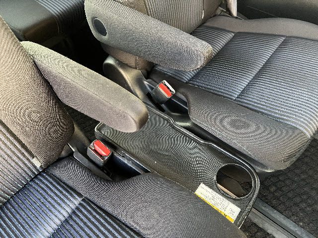 TOYOTA VOXY 2015 Image 31