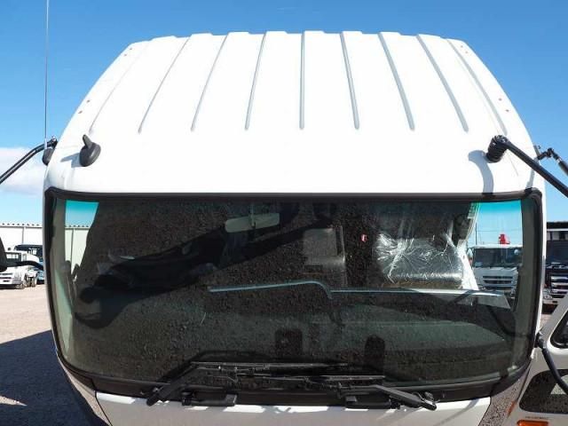 MITSUBISHI FUSOU FIGHTER 2026 Image 31