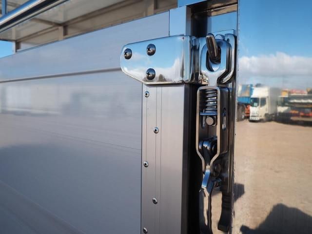 MITSUBISHI FUSOU FIGHTER 2026 Image 31